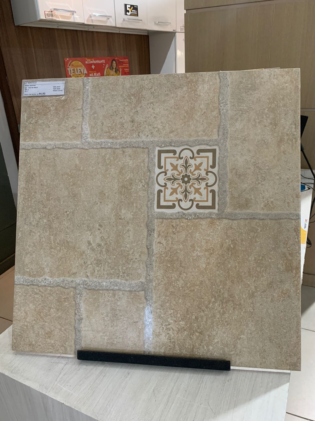 CERAMICA  1864 58X58 PEI IV CX 2,32 MT